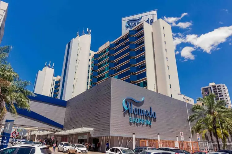 A imagem mostra o shopping aonde fica localizado nosso escritório.